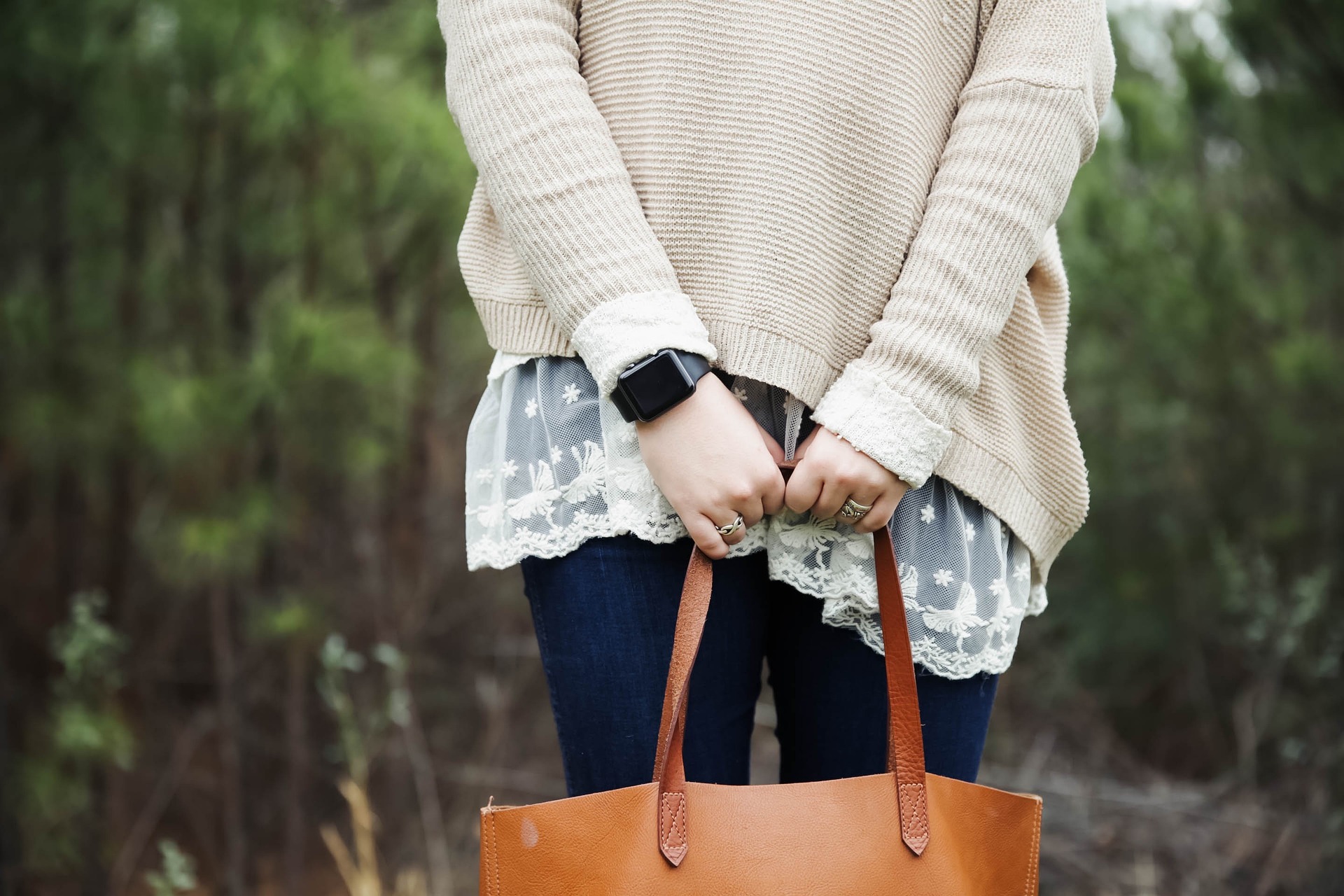 Jak wybrać idealną torebkę damską skórzaną – poradnik dla kobiet
