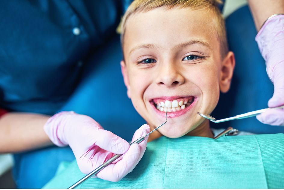 Częste problemy stomatologiczne u dzieci i jak im zapobiegać – przewodnik dla rodziców